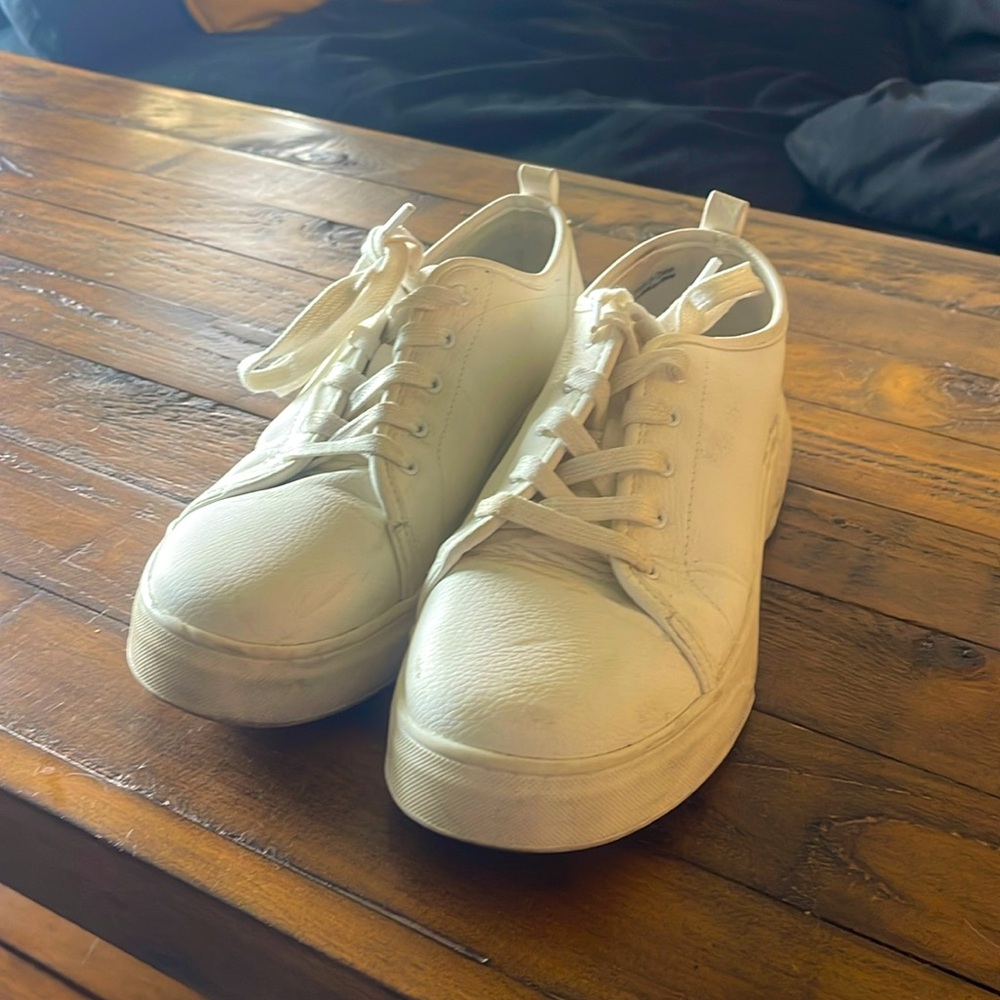Joe fresh brand white sneakerss